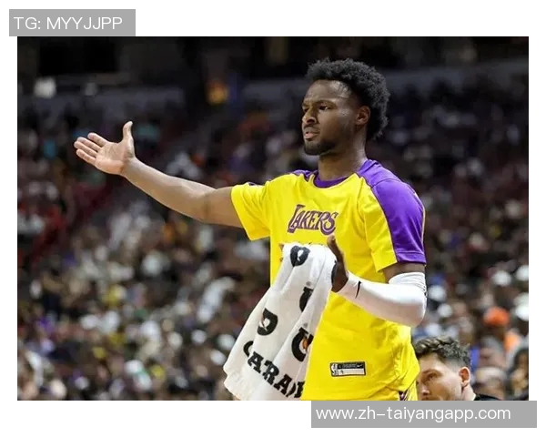 夸梅直言布朗尼不配打NBA认为他像抢银行一样夺走机会